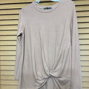 Femme by Tresics front knot top blouse size M pink